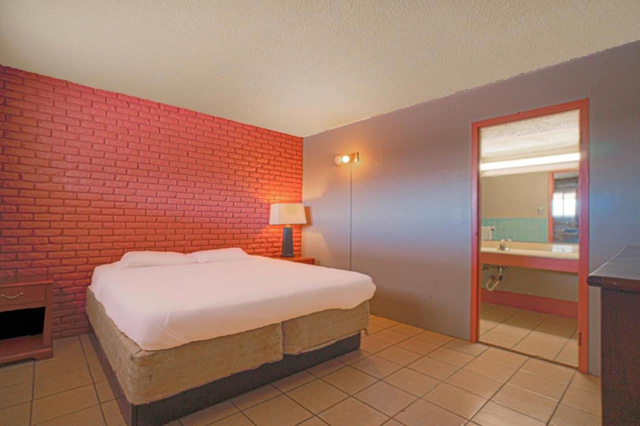 Town & Country Motel Bossier City By Oyo Extérieur photo